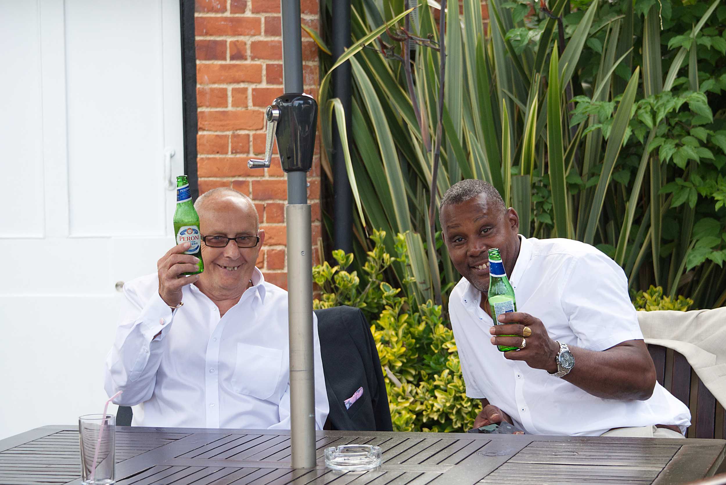 friendly wedding photographer Berkshire